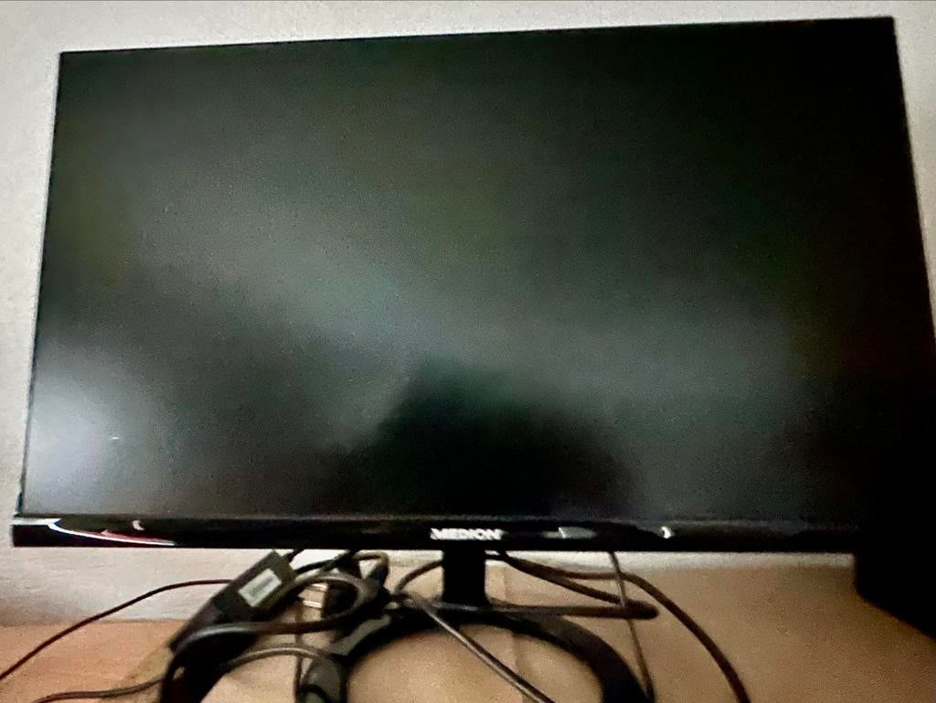 Medion LED backlight monitor 59,8 cm (23,6") MD20491, Computers en Software, Monitoren, Ophalen, Hoofdtelefoonaansluiting, Full HD