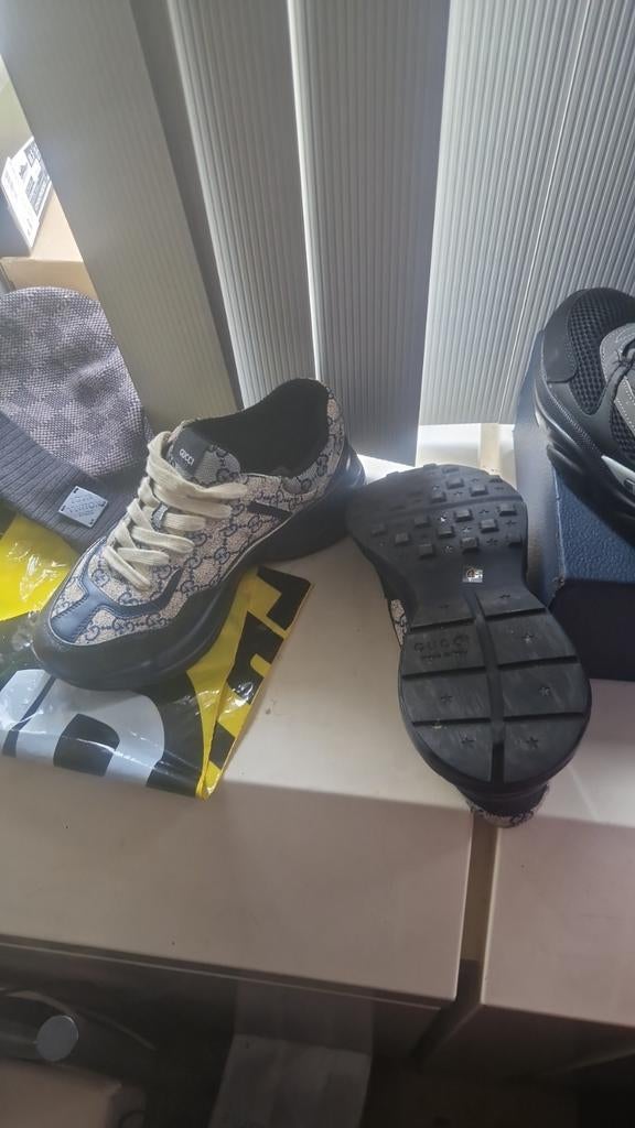 Gucci Sneakers - Stijlvolle en Comfortabele Schoenen, Kleding | Dames, Schoenen, Zo goed als nieuw, Sneakers of Gympen, Zwart