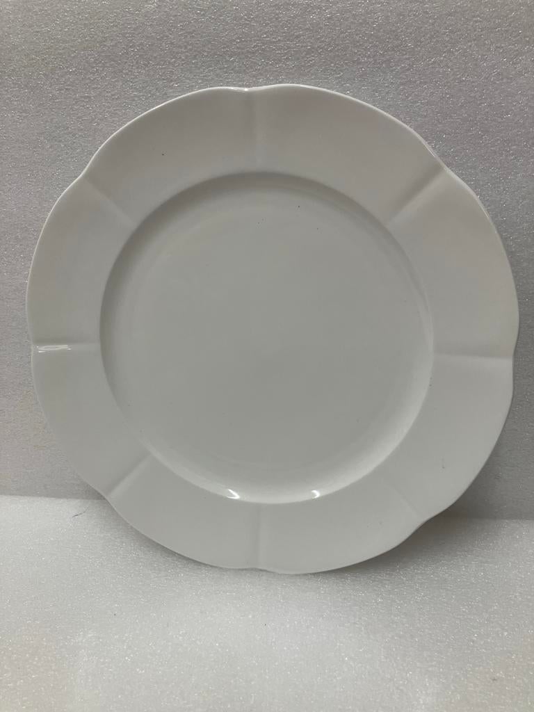 Wit bord met golvende rand Royal Canterbury, Nieuw, Ophalen of Verzenden, Bord(en), Effen