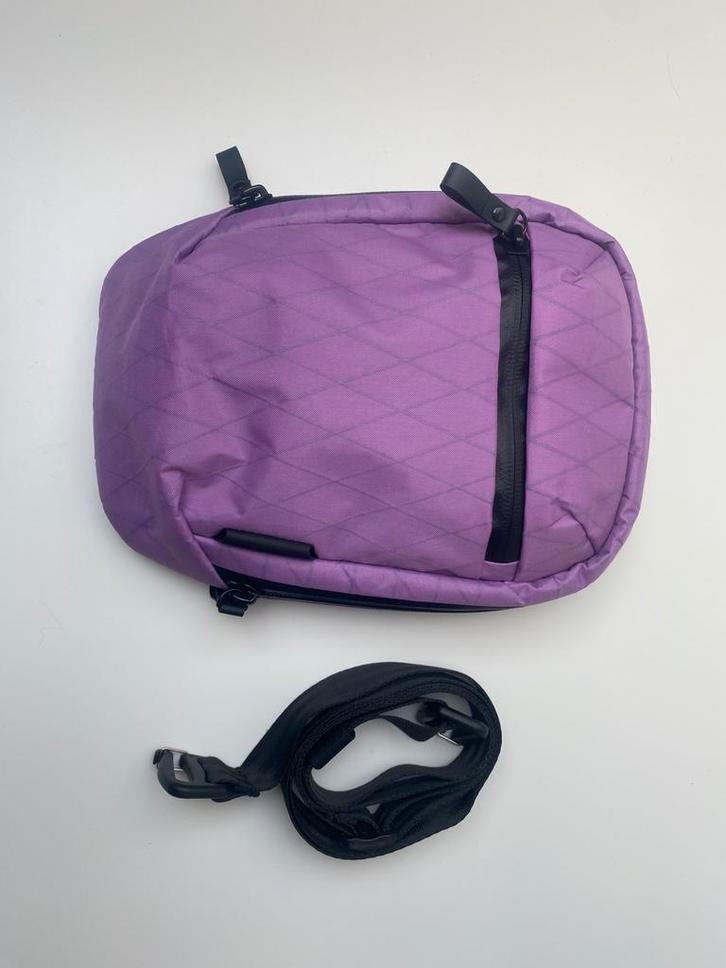 Alpaka Vertical Sling roze, Sieraden, Tassen en Uiterlijk, Tassen | Schoudertassen, Zo goed als nieuw, Overige merken, Roze, Ophalen