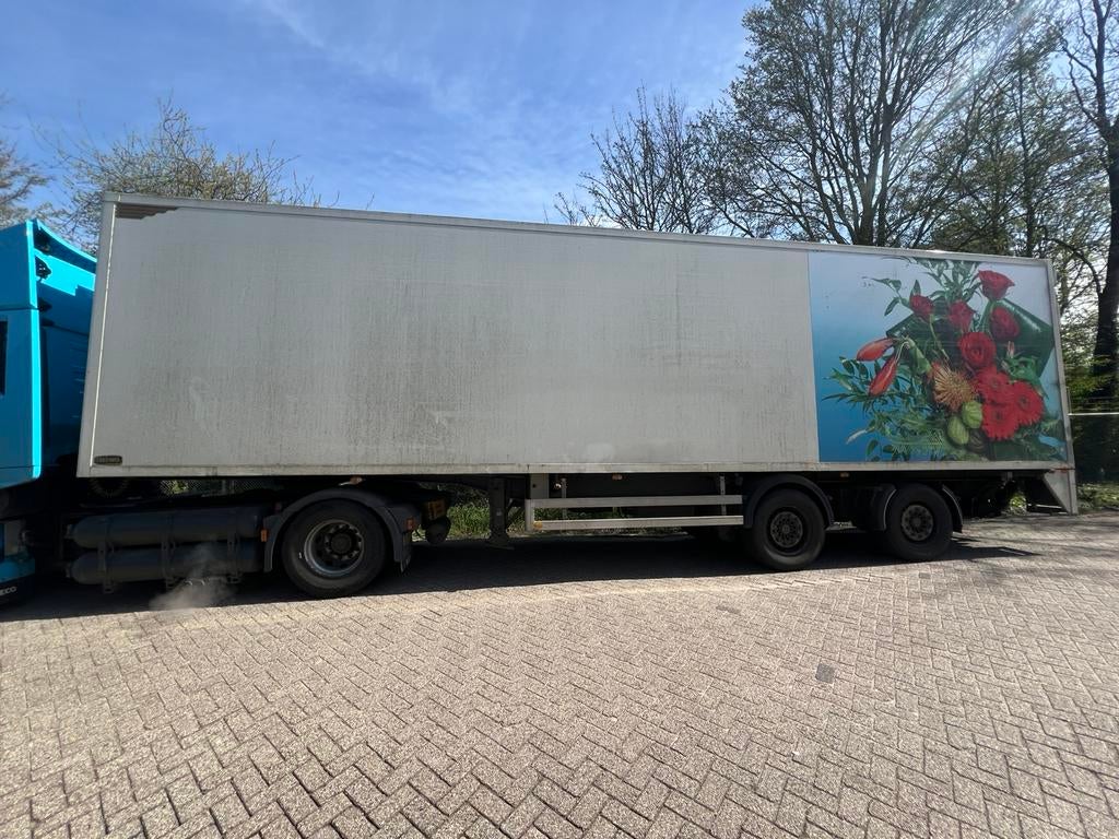 H.T.F. Trailer 11,2m. Geldige apk en werkende laadklep, Particulier, Te koop