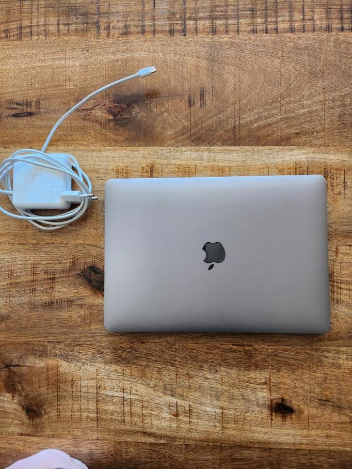 MacBook Pro, Computers en Software, Apple Macbooks, Zo goed als nieuw, MacBook Pro, 13 inch, 2 tot 3 Ghz, 512 GB, 16 GB, Ophalen of Verzenden