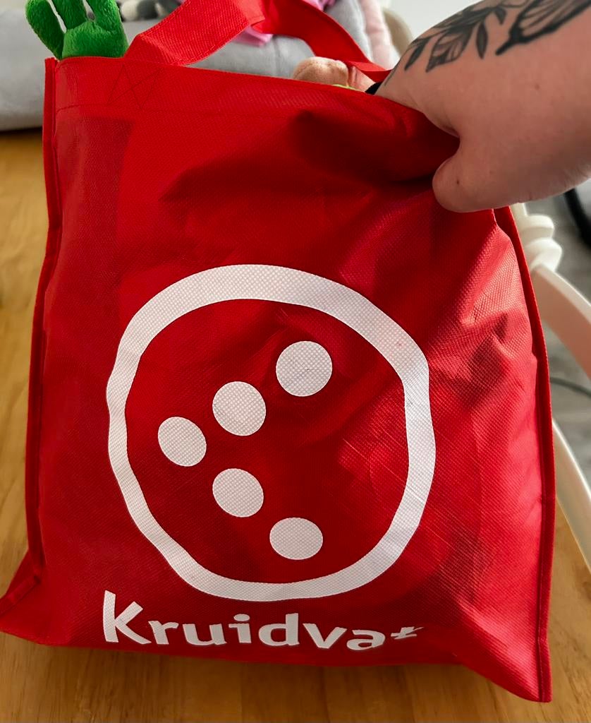 Tas met Knuffels ( Diverse knuffels ), Gebruikt, Overige karakters, Overige typen, Ophalen of Verzenden