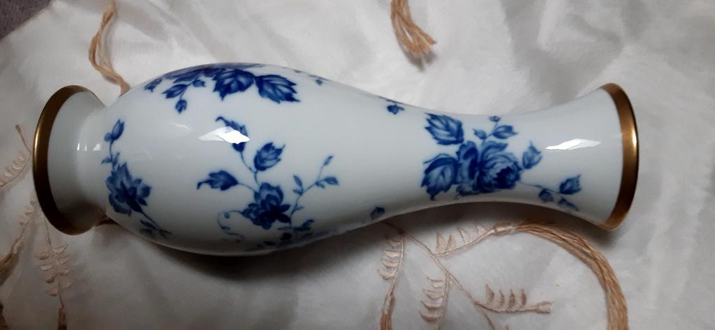 Vintage K M P.Porseleinen  vaaz Bavaria Rozen, Antiek en Kunst, Ophalen of Verzenden