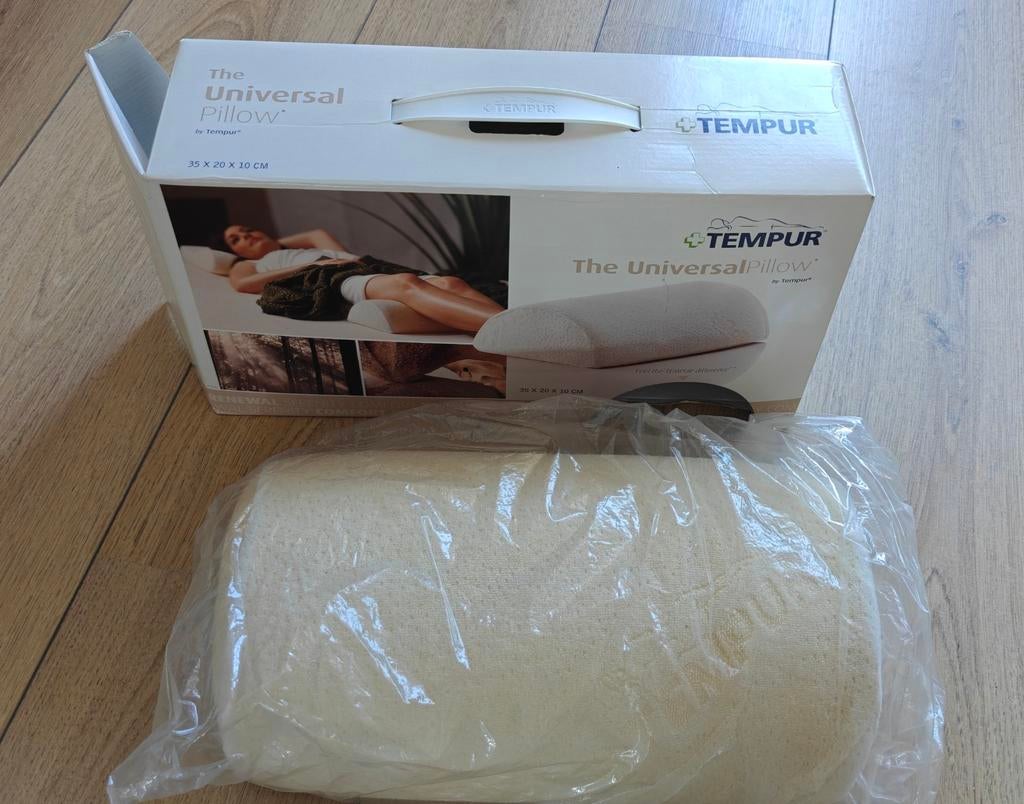 Tempur Universal Pillow 35 x 20 x 10 cm, Ophalen of Verzenden, Zo goed als nieuw, Eenpersoons