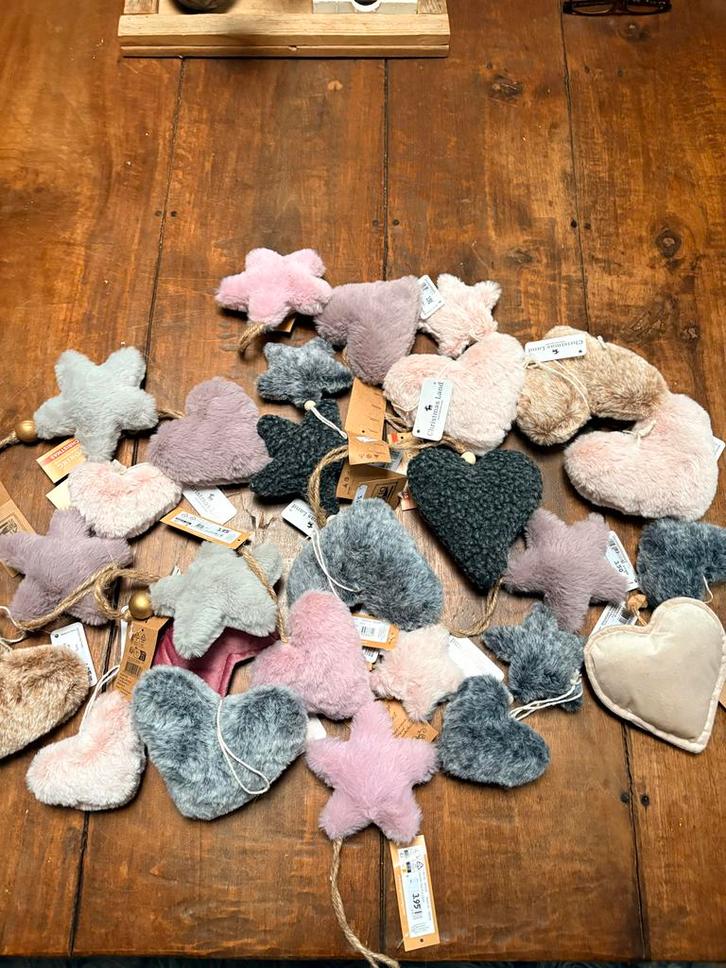 27 Zachte Hangers in Mooie Kleuren, Huis en Inrichting, Woonaccessoires | Wanddecoraties, Nieuw, Ophalen of Verzenden