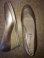 Tamaris dames schoenen maat 41, Kleding | Dames, Schoenen, Ophalen of Verzenden, Zo goed als nieuw, Zwart, Sneakers of Gympen