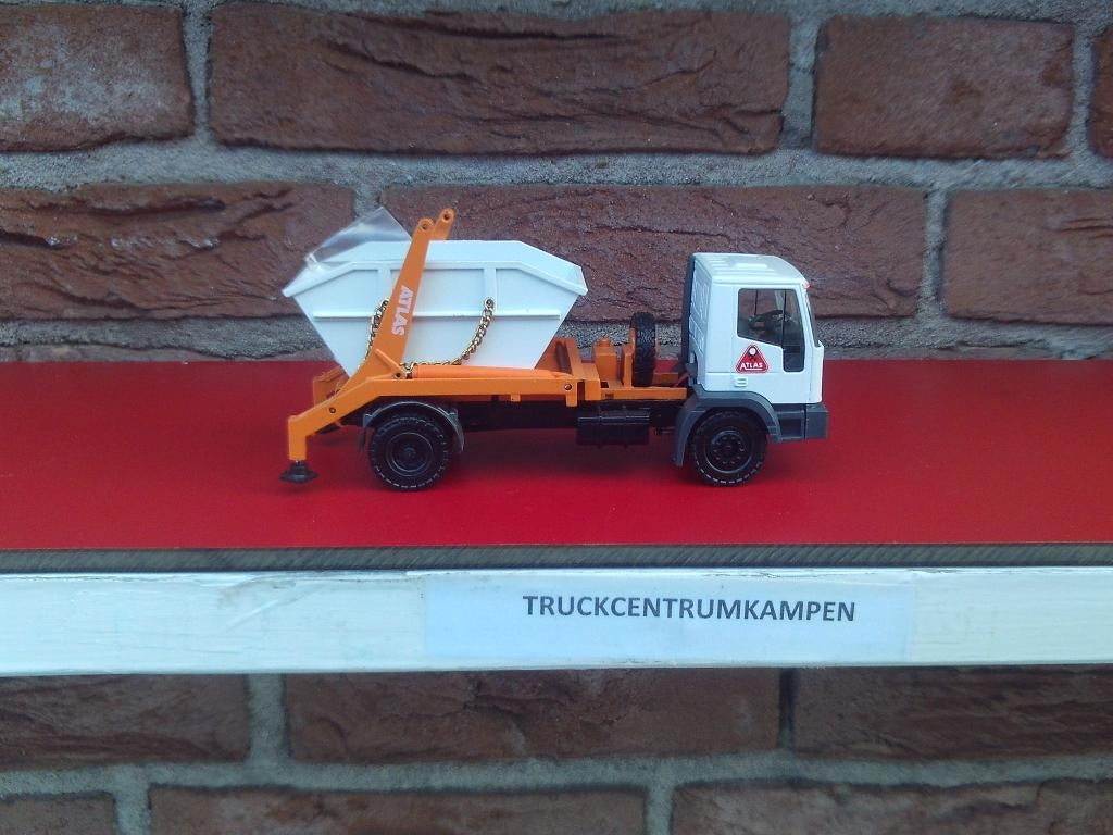 Conrad  Iveco  Portaal  auto., Hobby en Vrije tijd, Modelauto's | 1:50, Ophalen of Verzenden, Zo goed als nieuw, Bus of Vrachtwagen
