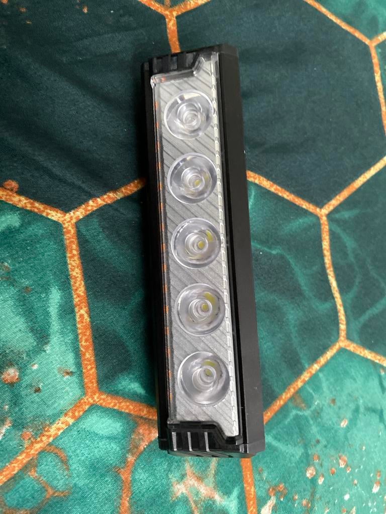 Fietsverlichting met 5 LED's en bevestigingsbeugels, Ophalen, Gebruikt, Batterij, Voorlicht