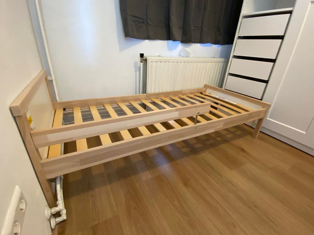 NIEUW IKEA MINNEN meegroeibed (berkenhout) met lattenbodem, Huis en Inrichting, Verstelbaar, Nieuw, Hout, Overige kleuren