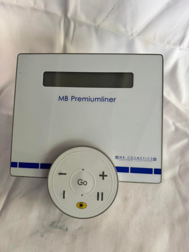 Pmu machine.permanente make-up, Ophalen, Zo goed als nieuw, Zwart, Gehele gezicht