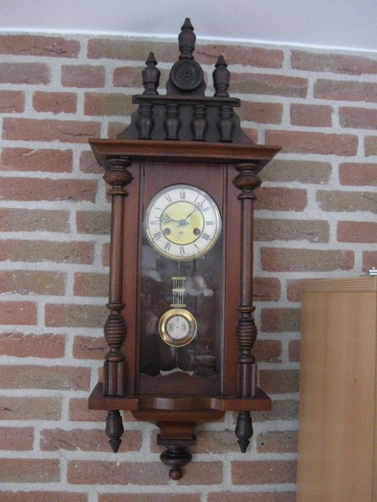 Hangklok met Junghans uurwerk, Antiek en Kunst, Antiek | Klokken, Ophalen of Verzenden