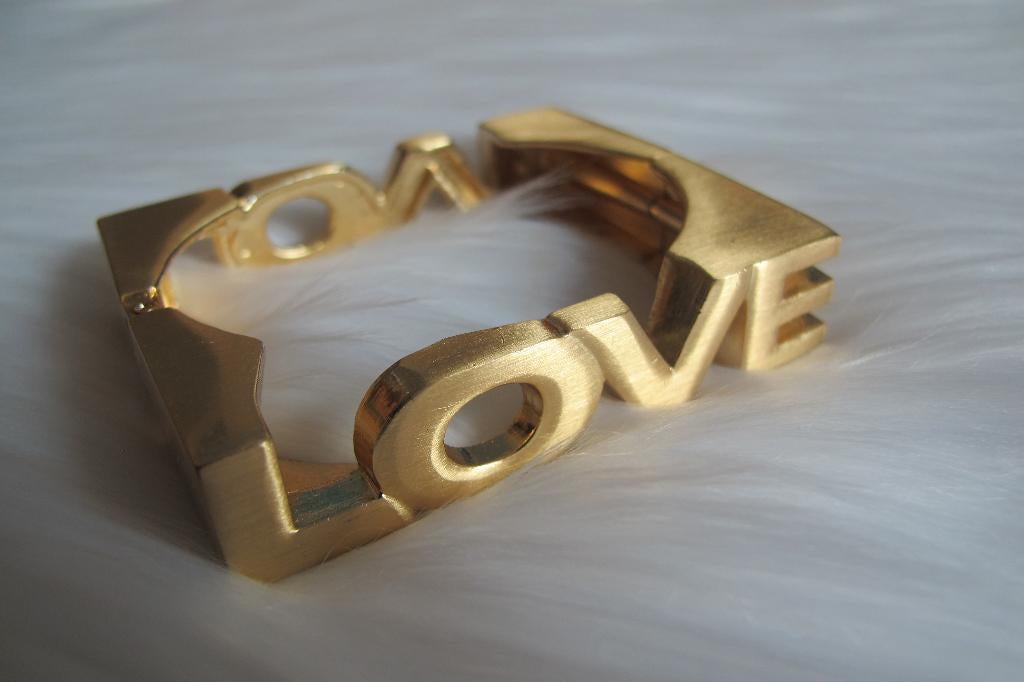 L O V E bangle, Ophalen of Verzenden, Nieuw, Goud, Overige materialen