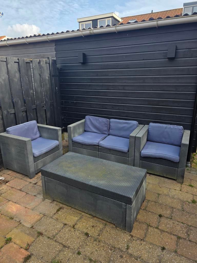 Complete Loungeset / tuinset ,Bank, 2 Stoelen en Kussenbox, Tuin en Terras, Ophalen, Gebruikt, Loungeset