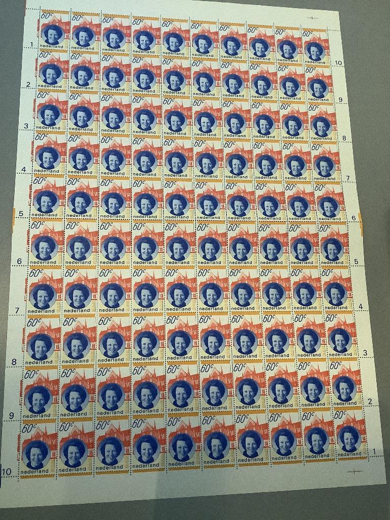 Beatrix NVPH 1200 in compleet vel, Postzegels en Munten, Postzegels | Nederland, Ophalen of Verzenden, Postfris