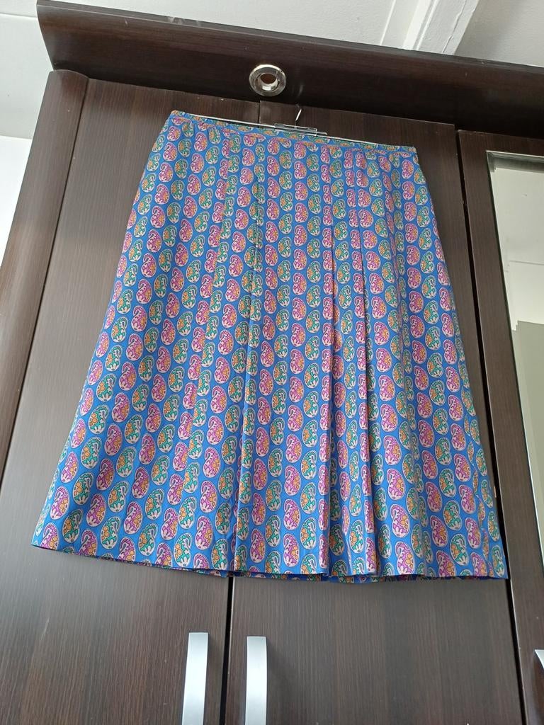 Prachtige Rok, Zwart, Maat 42/44 (L), Ophalen of Verzenden, Zo goed als nieuw