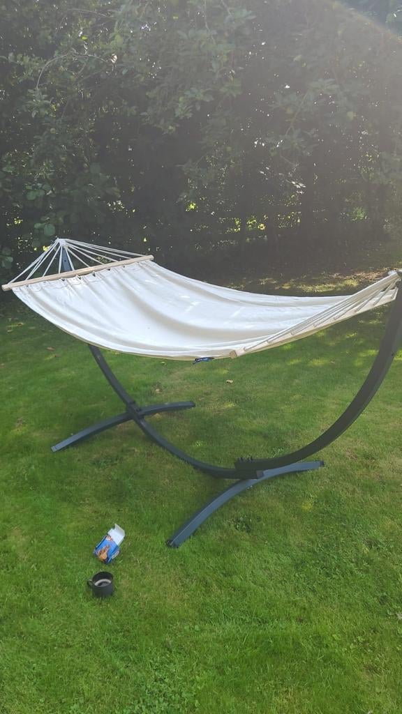 Comfortabele hangmat met standaard, Tuin en Terras, Hangmatten, Zo goed als nieuw, Meerpersoons, Met standaard, Buiten, Ophalen