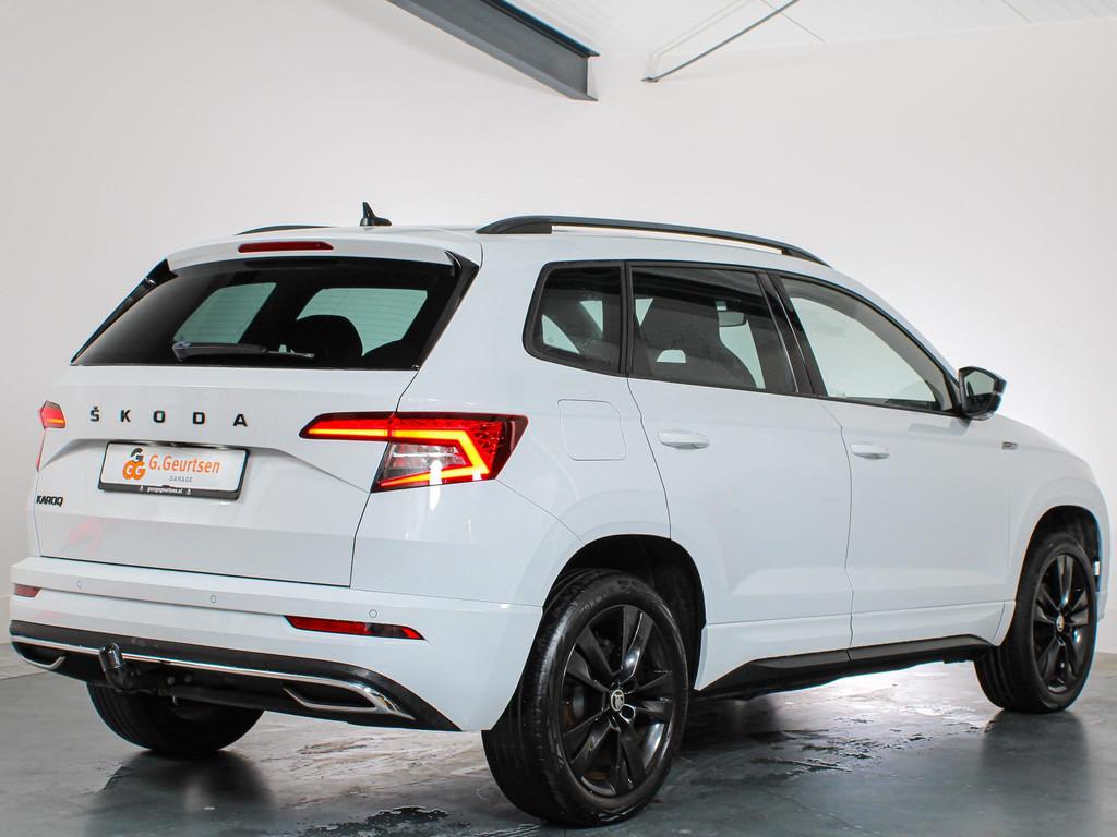 Skoda Karoq 1.5 TSI Sportline Business Trekhaak, Apple Carpl, Auto's, Skoda, Voorwielaandrijving, Stof, 4 cilinders, 150 pk