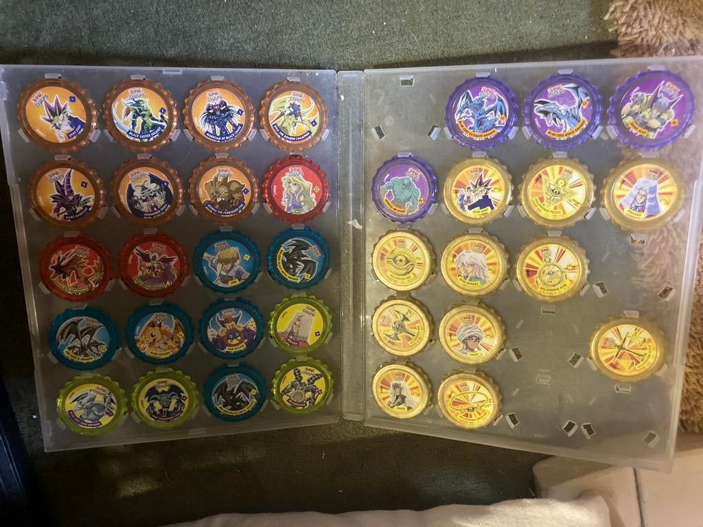 collectie Yu-Gi-Oh! Pogs/Flippo's in bewaardoos, Ophalen of Verzenden, Gebruikt