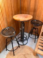 Bartafel en 2 krukken, Ophalen, Gebruikt, Inclusief barstoelen