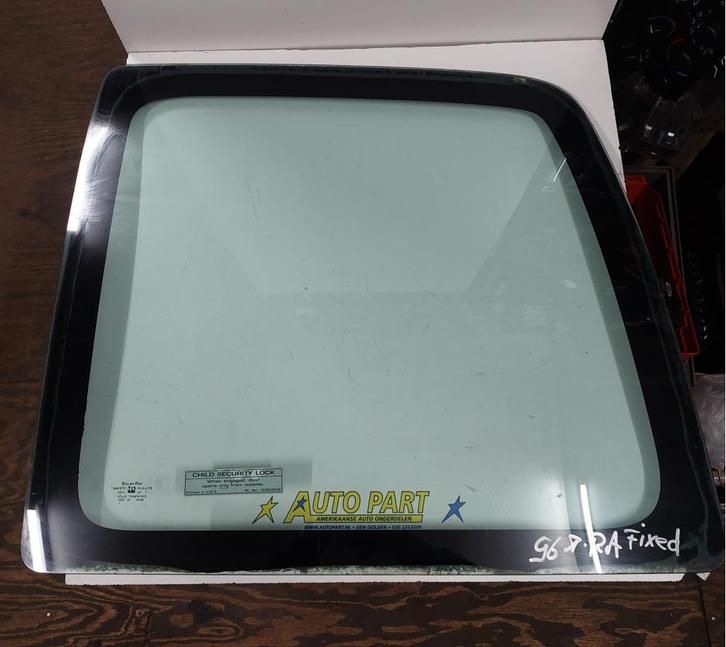 Chevrolet Express achterdeur ruit 1996-2024, Auto-onderdelen, Ruiten en Toebehoren, Amerikaanse onderdelen, Chevrolet, Gebruikt
