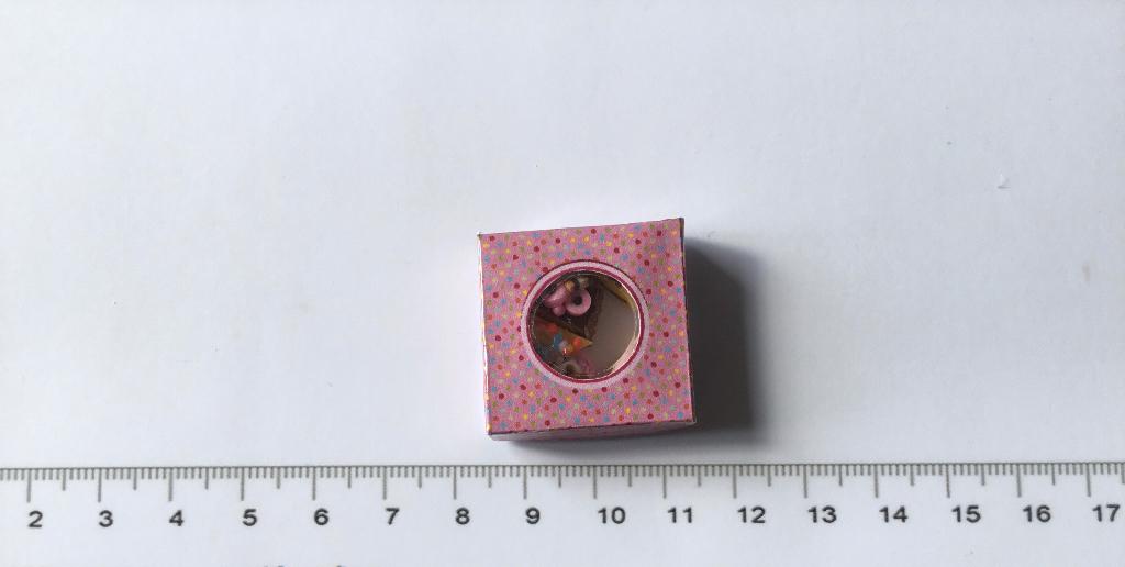 Poppenhuis miniaturen doos gebakjes 168, Ophalen of Verzenden, Nieuw, Poppenhuis