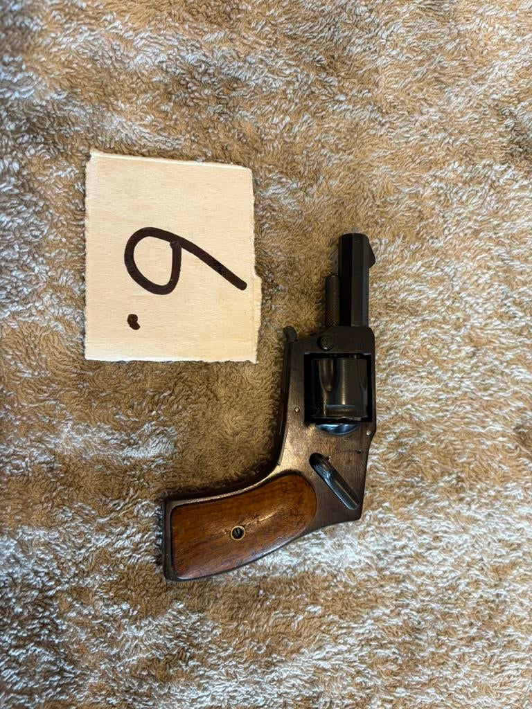 Bulldog revolver c7,65 5s arminus onklaar, Ophalen