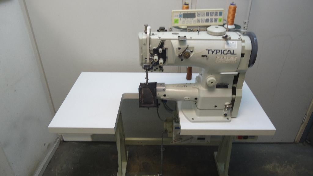 Industrie Machine Typical 3 Voudig Transport Vrije arm, Overige merken, Gebruikt, Ophalen of Verzenden, Naaimachine