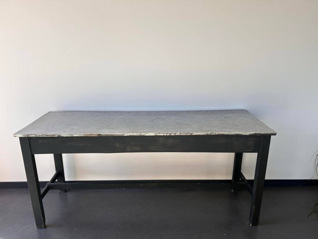 Gratis af te halen! Vintage Houten Sidetable met Zinken Blad, Ophalen, Gebruikt, 150 tot 200 cm, Rechthoekig