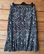 zwart ecru print rok onderaan klokkend maat 44 CANDA C&A, Kleding | Dames, Rokken, Zwart, Maat 42/44 (L), Ophalen of Verzenden