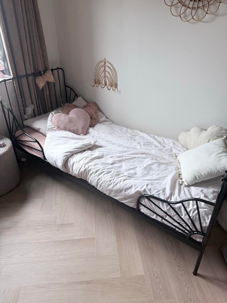 Ikea meegroeibed, Huis en Inrichting, Ophalen, Eenpersoons, Zwart, 80 cm