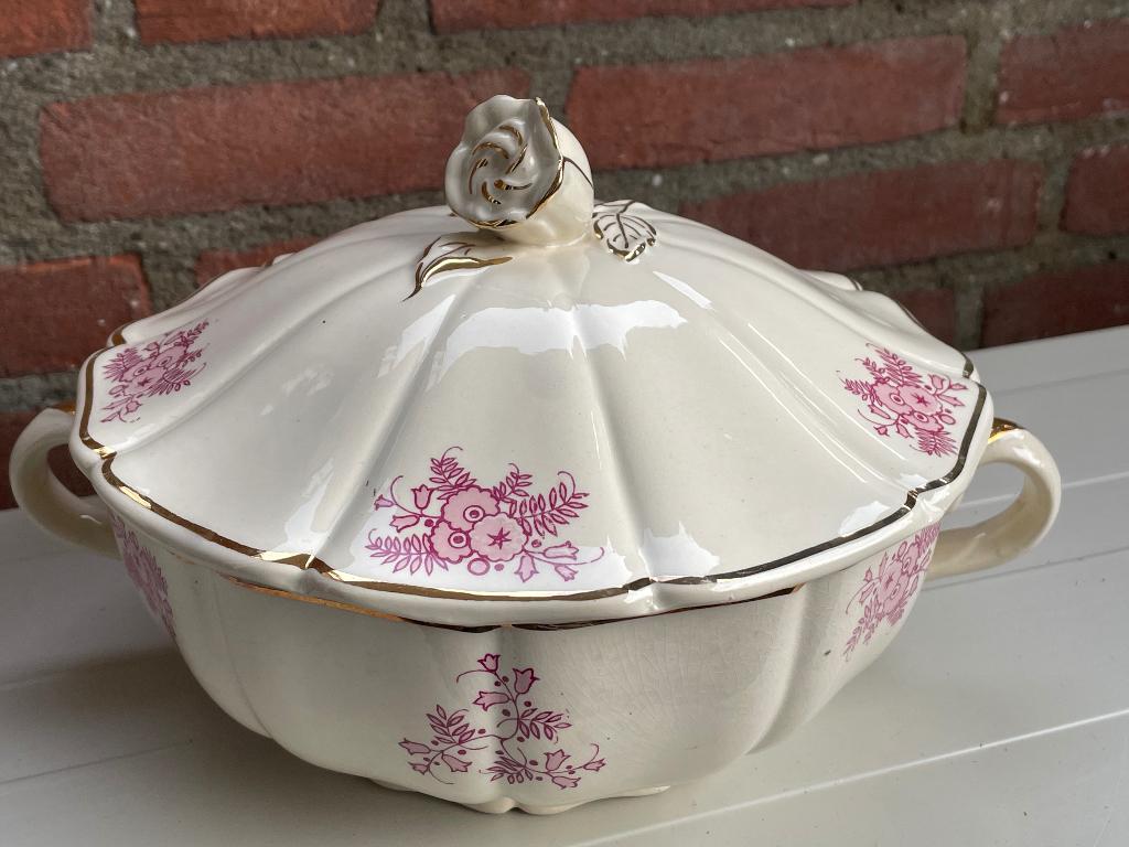 Brocante terrine, Antiek en Kunst, Antiek | Keramiek en Aardewerk, Ophalen of Verzenden