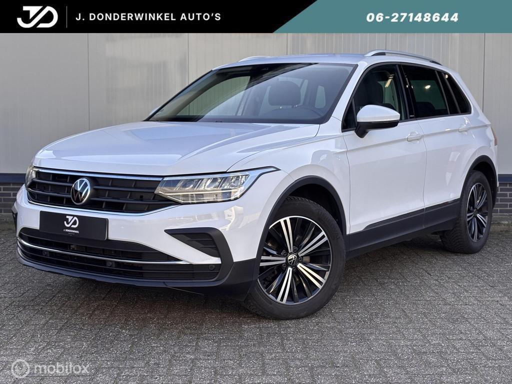 Volkswagen Tiguan 1.5 TSI United Elektr. Trekhaak Camera ACC, Auto's, Voorwielaandrijving, 4 cilinders, Handgeschakeld, SUV of Terreinwagen