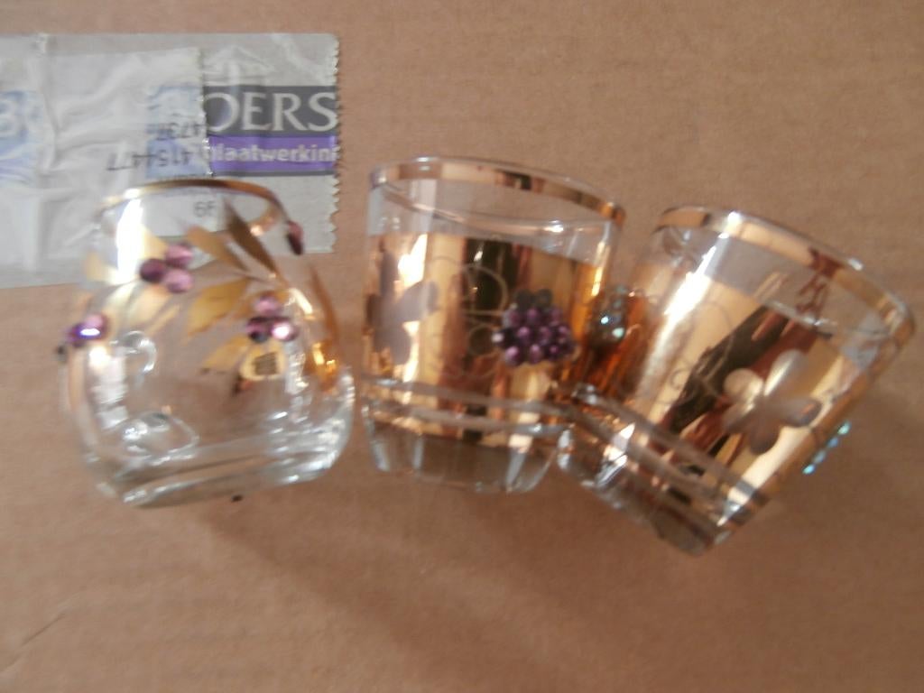 Borrelglaasjes glas borrelglas goudkl versiering druiven, Ophalen of Verzenden