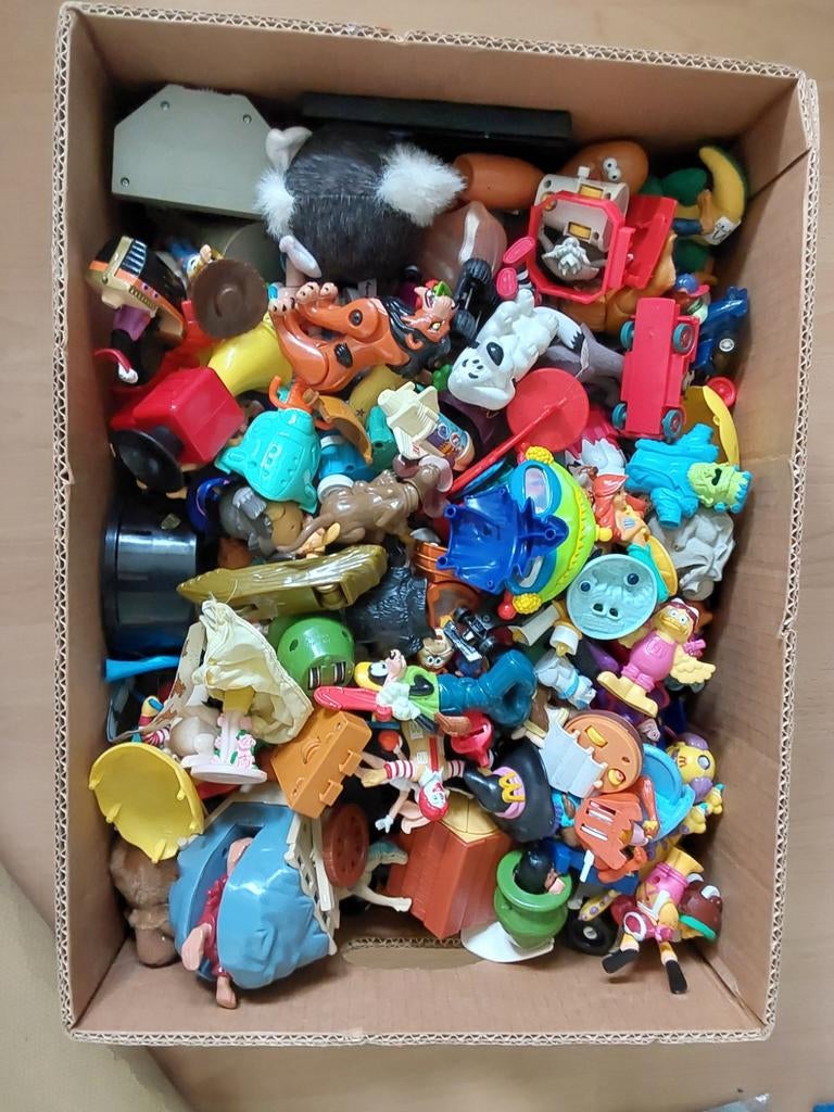 Grote verzameling speelgoedfiguren van Happy Meal MacDonald, Verzamelen, Disney, Gebruikt, Beeldje of Figuurtje, Ophalen of Verzenden
