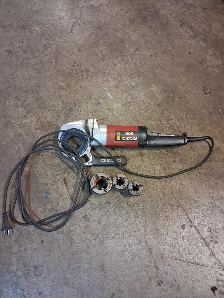 Draadsnijder, Doe-het-zelf en Verbouw, Lieren en Takels, Ophalen of Verzenden