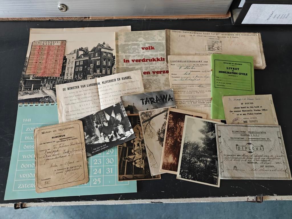 Lot NL papierwerk rond wo2, Ophalen, Nederland, Embleem of Badge