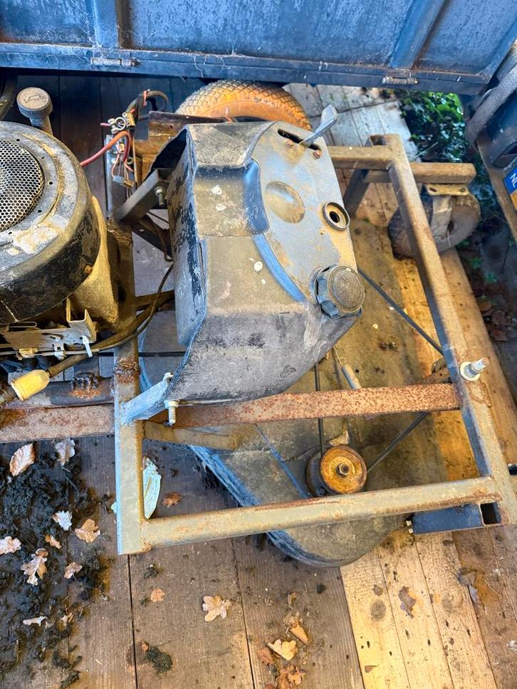 Getrokken maaier met Briggs & Stratton motor, Tuin en Terras, Grasmaaiers, Gebruikt, 50 cm of meer, Cirkelmaaier, Ophalen