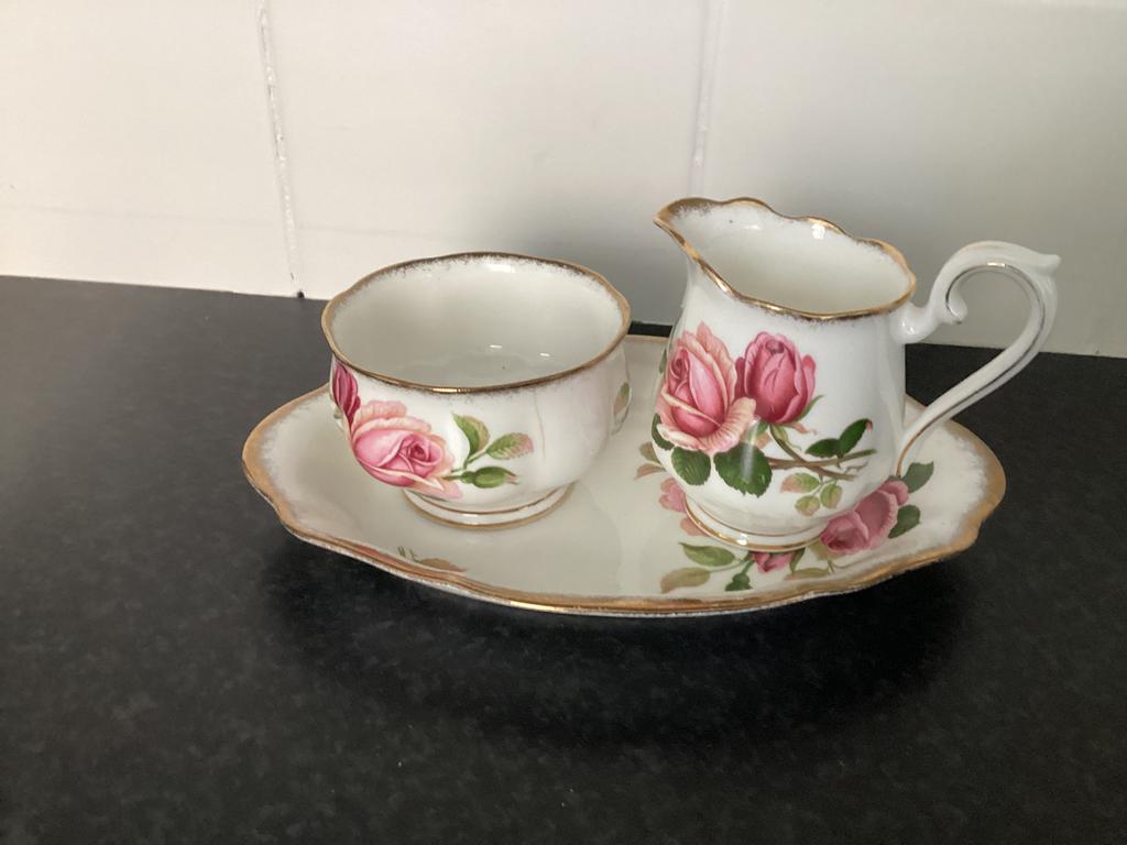 Royal albert roomstel, Ophalen