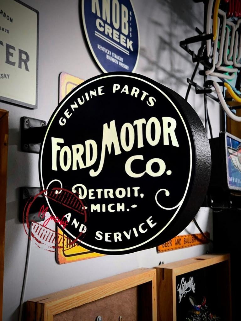 Ford Motor Co. Lichtbak - Genuine Parts & Service, Ophalen of Verzenden, Nieuw, Lichtbak of (neon) lamp
