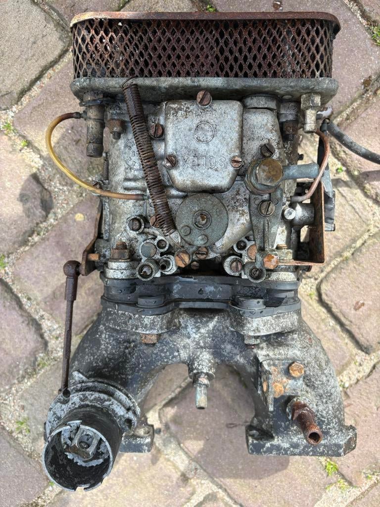 Solex C40 ADDHE dubbele carburateur met spruitstuk ( DAF55?), Ophalen, Gebruikt