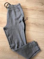Nike Tech Joggingbroek Grijs, Maat 38/40 (M), Overige typen, Ophalen of Verzenden, Grijs