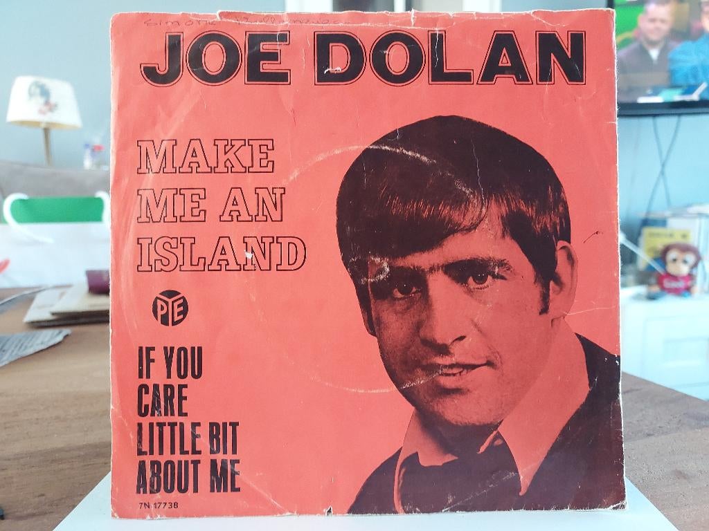 7" Single Joe Dolan - Make Me An Island / If You Care Little, Cd's en Dvd's, Vinyl Singles, Gebruikt, 7 inch, Single, Ophalen of Verzenden