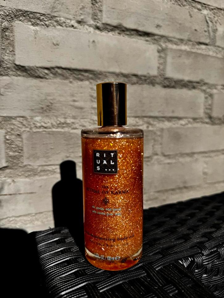 Rituals The Ritual of Karma Soul Shimmering Body Oil, Sieraden, Tassen en Uiterlijk, Uiterlijk | Lichaamsverzorging, Gebruikt