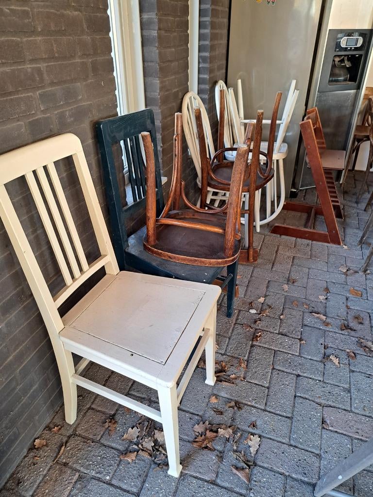 Partij diverse houten stoelen - ideaal voor project, Gebruikt, Overige kleuren, Ophalen of Verzenden, Diverse, klassiek, vintage