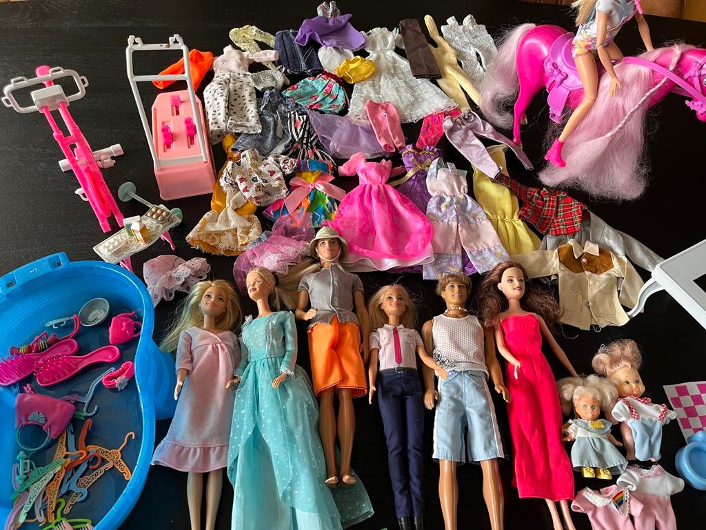 Grote Mattel Barbie verzameling met Ken, baby's & accessoire, Ophalen of Verzenden, Gebruikt, Barbie