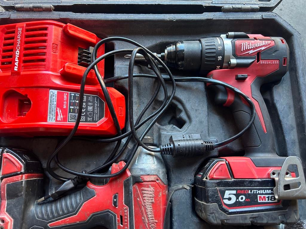 Milwaukee Schroefmachine en Slagmoermachine Set - Z.G.A.N., Doe-het-zelf en Verbouw, Gereedschap | Boormachines, 600 watt of meer