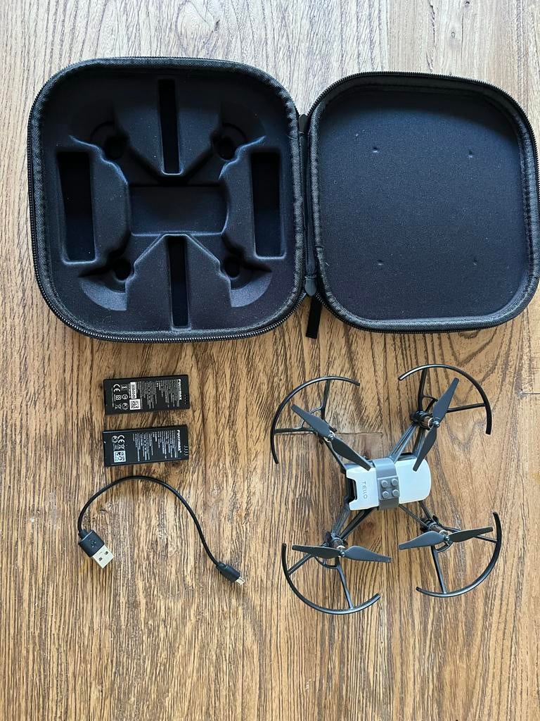 Ryze Tello Drone met 2 accu's en opbergcase - Nette staat, Ophalen, Gebruikt, Basiskwaliteit, Minder dan 100 meter