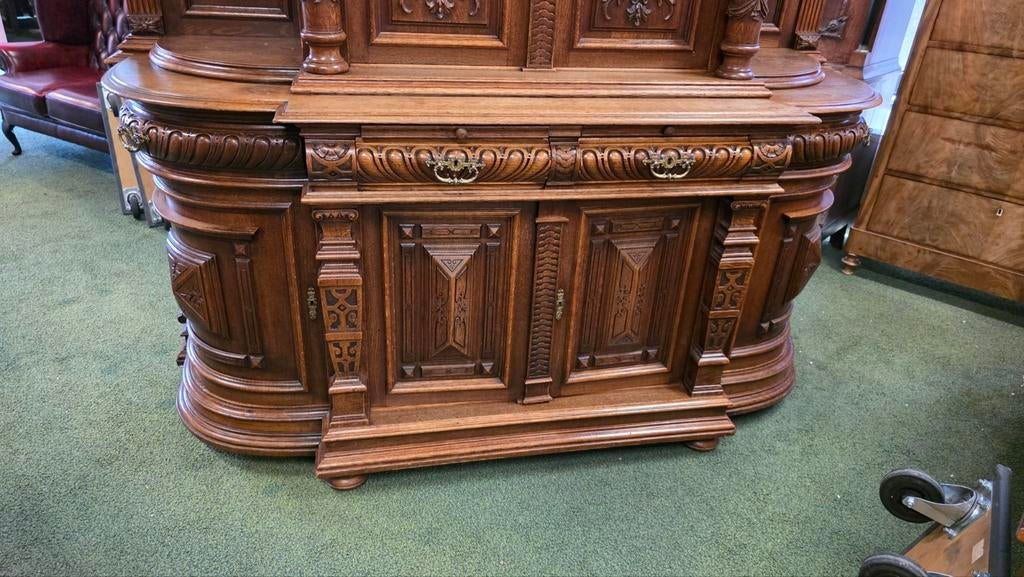 Grote Franse Jachtkast met Prachtig Snijwerk en Ronde Deuren, Ophalen of Verzenden