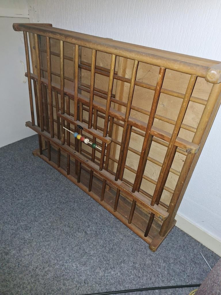 Tafel, fauteuil en kinderbox gratis op te halen, Gebruikt, Rond, Ophalen of Verzenden, Vier personen